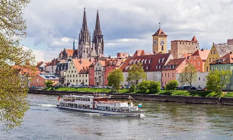 Schwimmbadreinigung in Regensburg