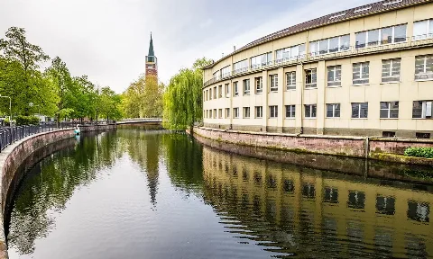 Schwimmbadreinigung in Pforzheim