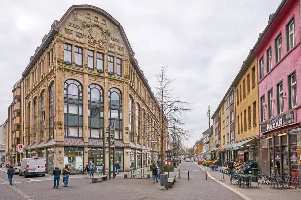 Bodenreinigung Krefeld – professionell von Ö&I Clean Group GmbH