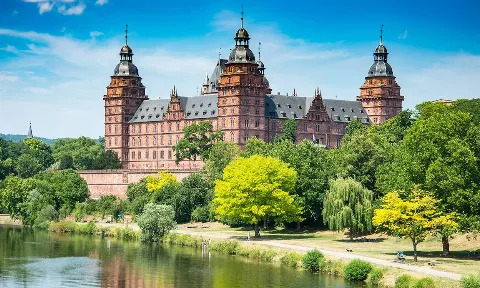 Почистване на подове Ашафенбург – Aschaffenburg